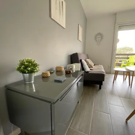 Lägenhet Ocean - Joli Appt Avec Terrasse -t2 300m