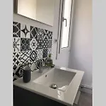 Ocean - Joli Appt Avec Terrasse -t2 300m Apartment