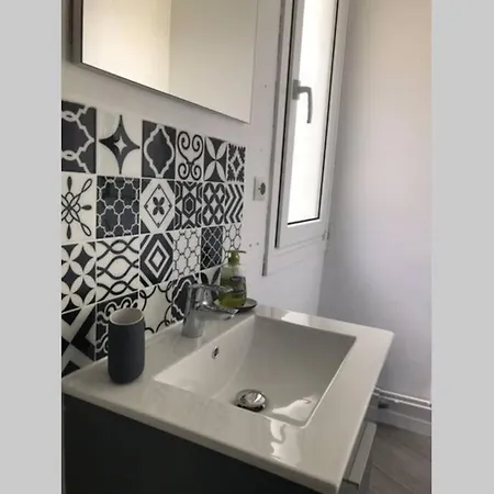 Ocean - Joli Appt Avec Terrasse -t2 300m Apartment