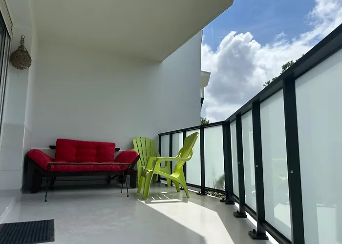 Апартаменты Ocean - Joli Appt Avec Terrasse -t2 300m *
